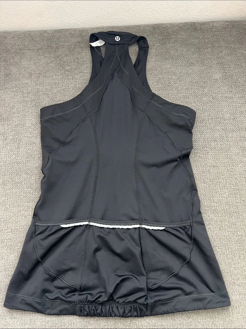 lululemon athletica form fitting